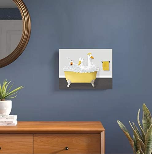 עיצוב גאוני- אמנות קיר מצחיקה מודרנית לחדר אמבטיה צהוב אפור שלוש אווז באמבטיה תמונה הדפסת בד עיצוב בד